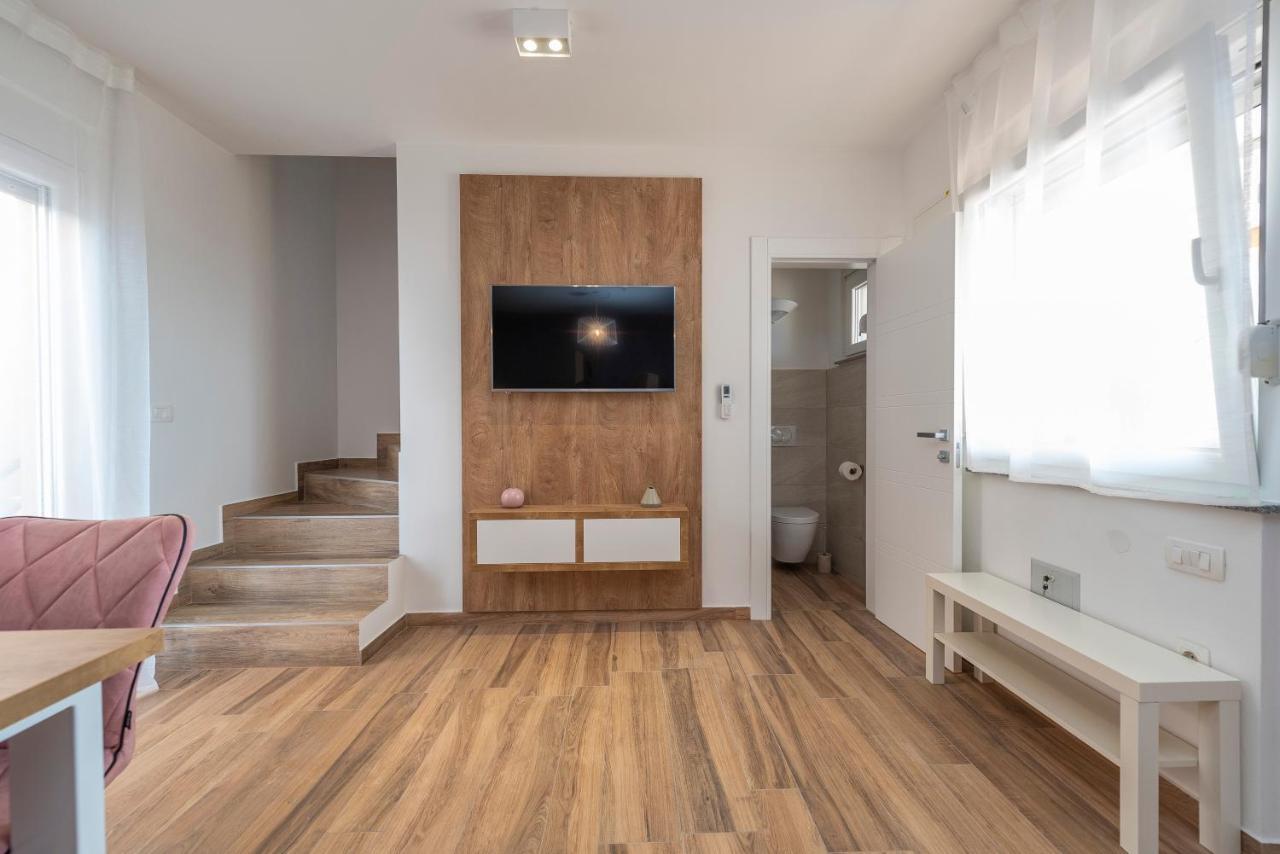 Luxury Apartments - La Vir 5& 6 Экстерьер фото