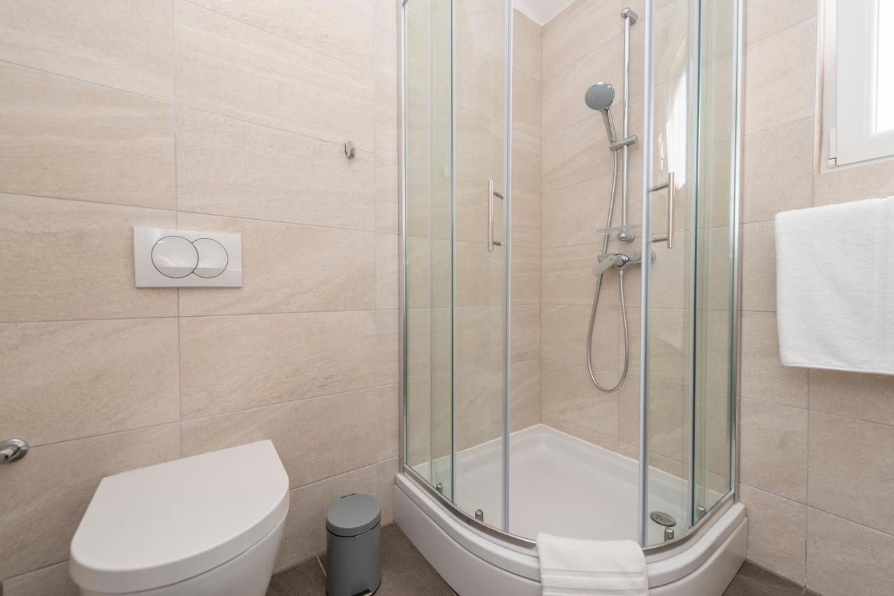 Luxury Apartments - La Vir 5& 6 Экстерьер фото